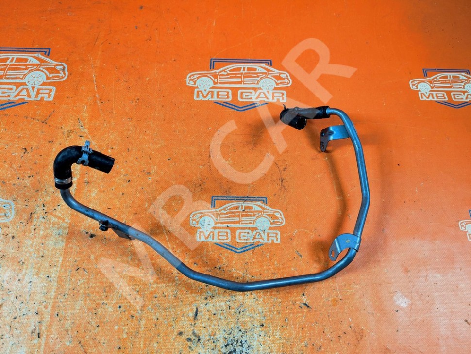 Трубка ОЖ MERCEDES-BENZ CLA-класс C117/X117 рестайлинг (2016 - 2019) фото 1 — Разборка Мерседес