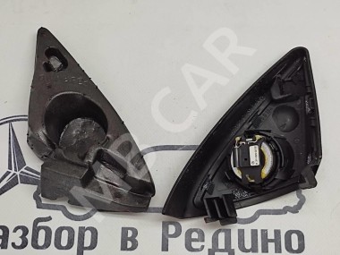 Уголок зеркала MERCEDES-BENZ CLS-класс C219 (2004 - 2008) — Разборка Мерседес