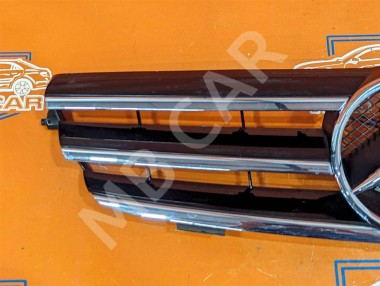 Решетка радиатора MERCEDES-BENZ CLK-класс C209/A209 рестайлинг (2005 - 2010) — Разборка Мерседес