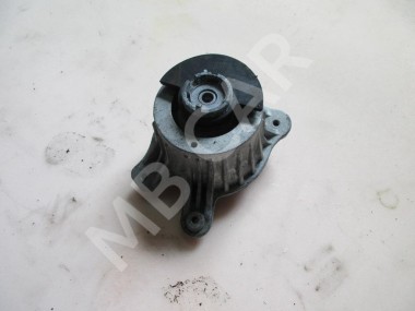 Опора двигателя MERCEDES-BENZ C-класс W205/S205/C205/A205 (2014 - 2018) — Разборка Мерседес