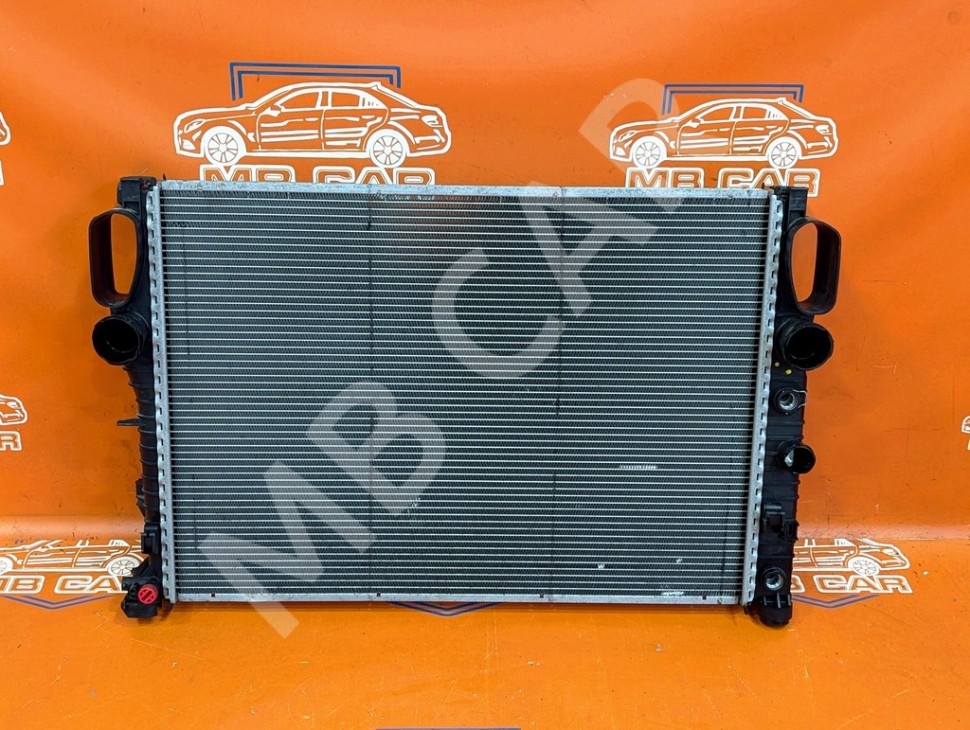 Радиатор MERCEDES-BENZ E-класс W211/S211 (2002 - 2006) фото 1 &mdash; Разборка Мерседес