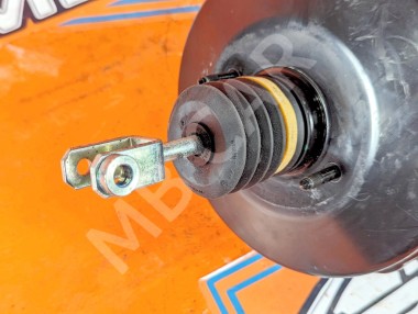 Вакуумный усилитель тормозов MERCEDES-BENZ C-класс W204/S204 (2006 - 2011) &mdash; Разборка Мерседес