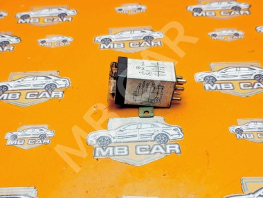 Реле нагрузки MERCEDES-BENZ E-класс W124/S124/C124/A124 (1984 - 1997) — Разборка Мерседес