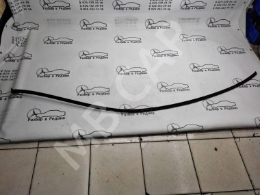 Молдинг крыши MERCEDES-BENZ C-класс W204/S204 (2006 - 2011) — Разборка Мерседес