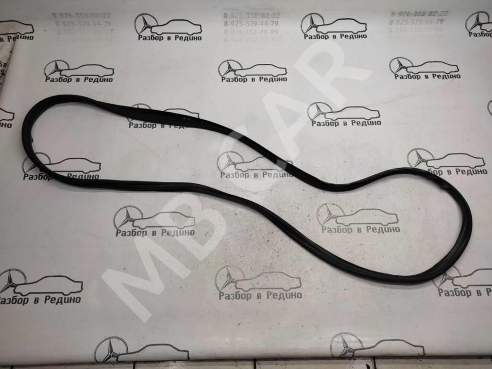 Уплотнитель крышки багажника MERCEDES-BENZ S-класс W220 (1998 - 2005) фото 1 &mdash; Разборка Мерседес