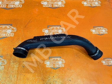 Патрубок впускного коллектора MERCEDES-BENZ C-класс W202/S202 (1993 - 1997) — Разборка Мерседес