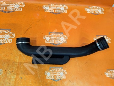 Патрубок впускного коллектора MERCEDES-BENZ C-класс W202/S202 (1993 - 1997) — Разборка Мерседес