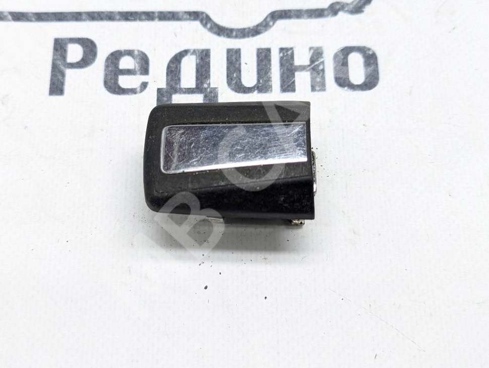 Крышка ручки двери MERCEDES-BENZ W124 W124/S124/C124/A124 (1984 - 1993) фото 1 &mdash; Разборка Мерседес