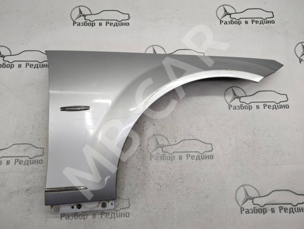 Крыло переднее правое MERCEDES-BENZ C-класс W204/S204 (2006 - 2011) фото 1 — Разборка Мерседес