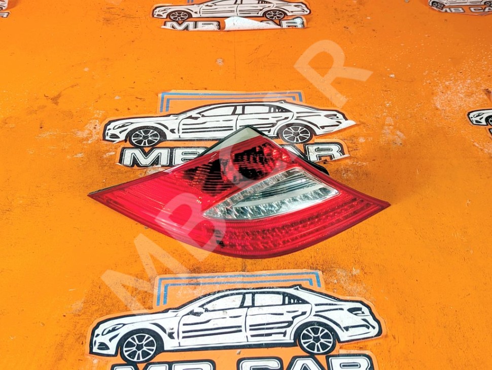 Фонарь задний левый MERCEDES-BENZ CLS-класс C219 рестайлинг (2008 - 2010) фото 1 &mdash; Разборка Мерседес