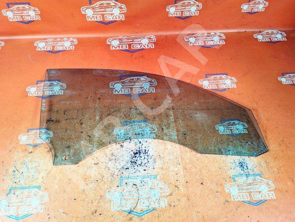 Стекло переднее правое MERCEDES-BENZ CLK-класс C209/W209 (2002 - 2005) фото 1 &mdash; Разборка Мерседес