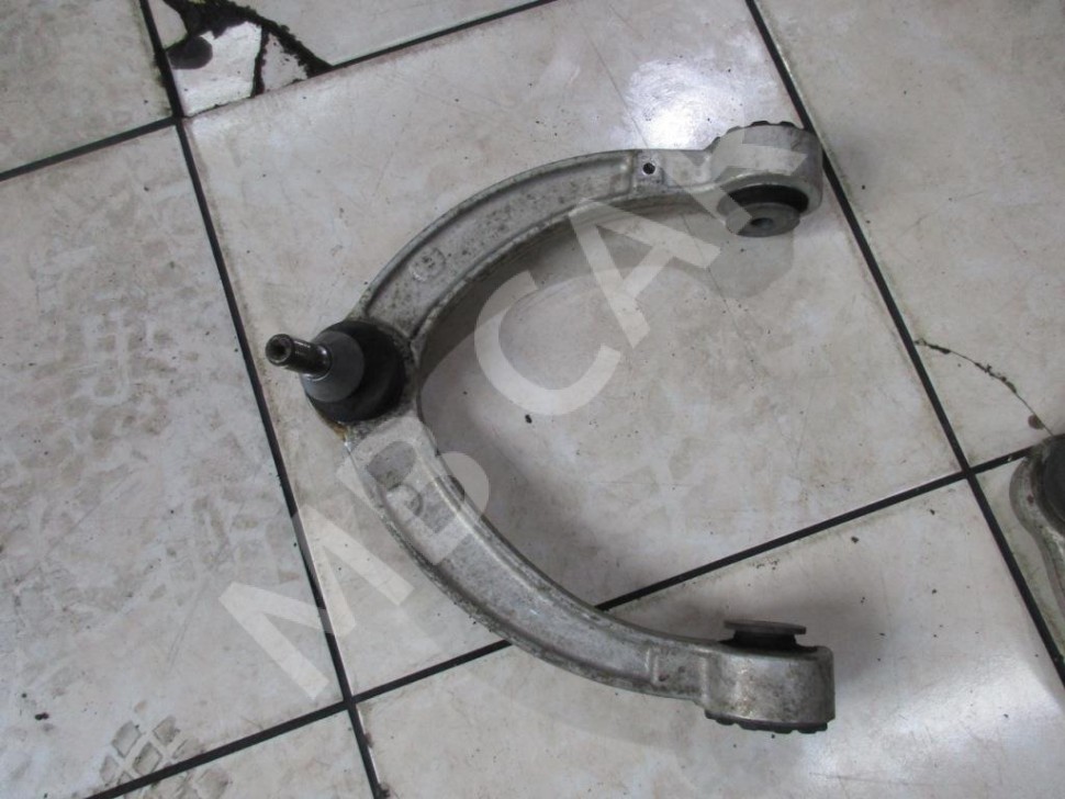 Рычаг передний верхний MERCEDES-BENZ M-класс W166 (2011 - 2015) фото 1 — Разборка Мерседес