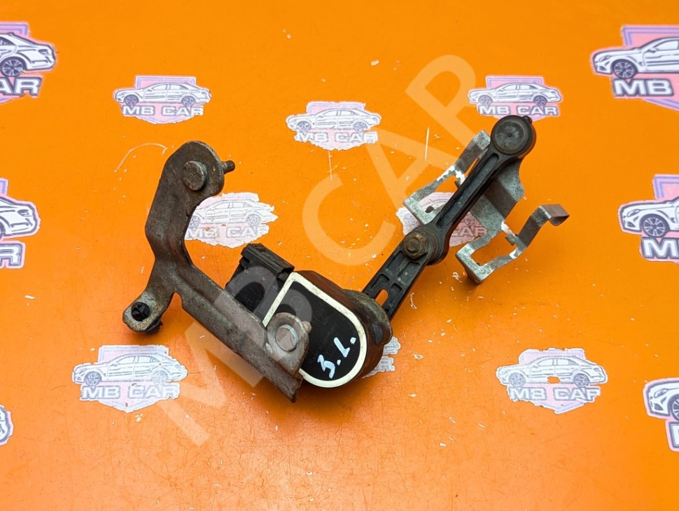 Датчик уровня пола MERCEDES-BENZ E-класс W213/S213/C238/A238 (2016 - 2021) фото 1 &mdash; Разборка Мерседес