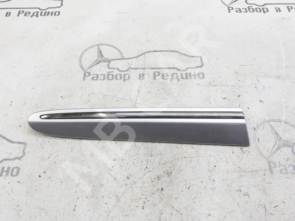 Молдинг крыла правый MERCEDES-BENZ CLK-класс C209/A209 (2002 - 2005) фото 1 — Разборка Мерседес