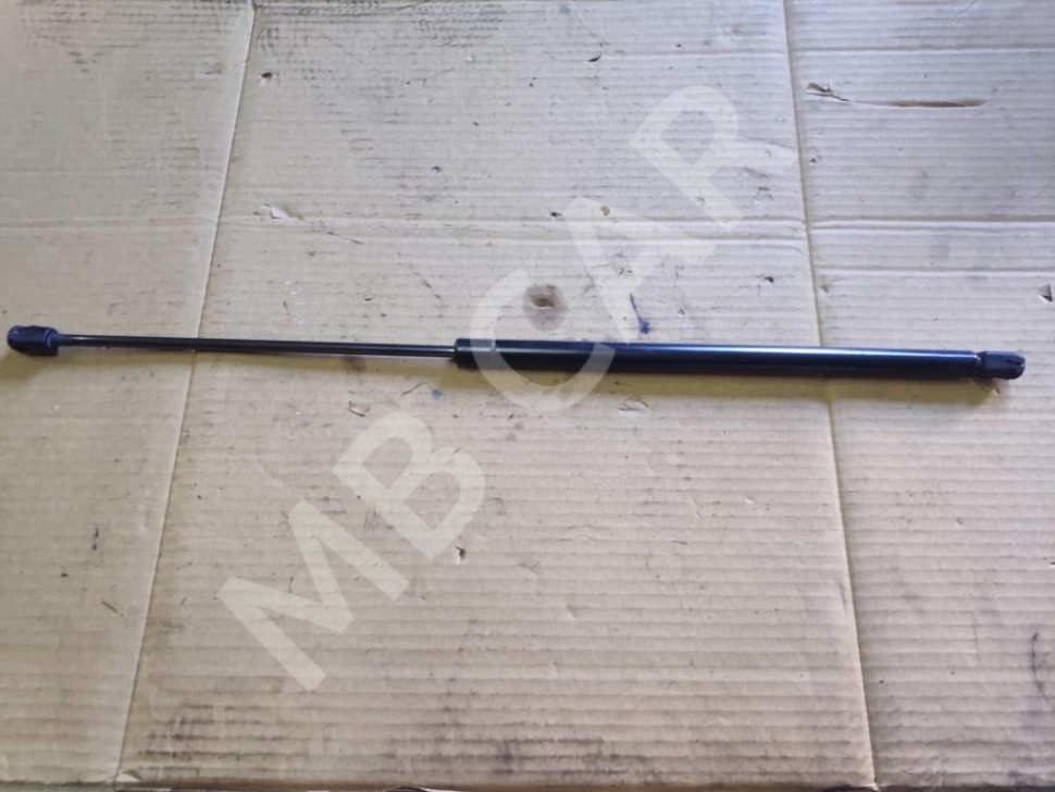 Амортизатор крышки багажника MERCEDES-BENZ M-класс AMG W163 (2000 - 2001) фото 1 &mdash; Разборка Мерседес