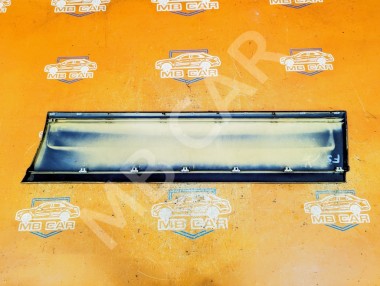 Молдинг двери MERCEDES-BENZ E-класс W124/S124/C124/A124 (1984 - 1997) — Разборка Мерседес