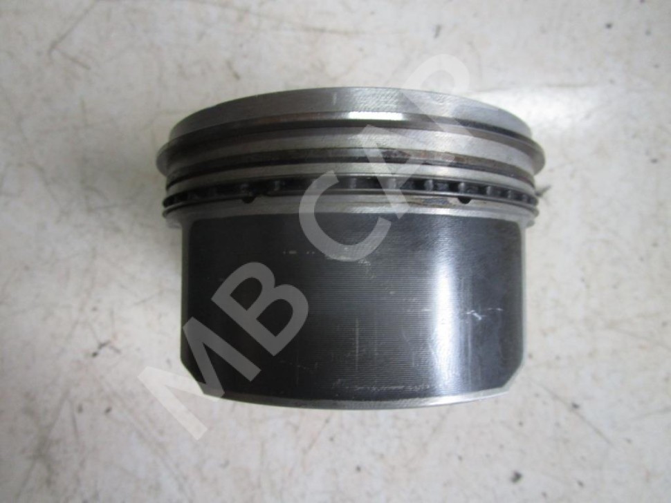 Поршень бензин MERCEDES-BENZ C-класс W202/S202 (1993 - 1997) фото 1 — Разборка Мерседес