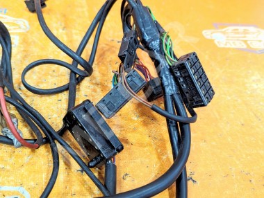 Проводка подкапотная MERCEDES-BENZ E-класс W124/S124/C124/A124 (1984 - 1997) — Разборка Мерседес