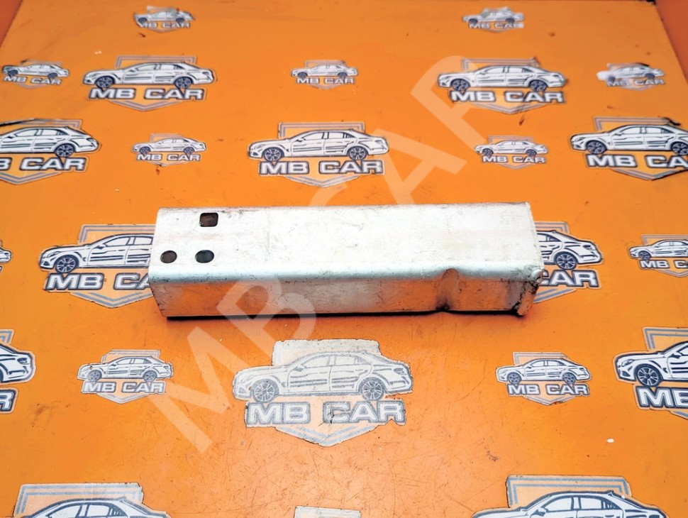 Кронштейн крепления бампера MERCEDES-BENZ C-класс W205/S205/C205/A205 (2014 - 2018) фото 1 — Разборка Мерседес