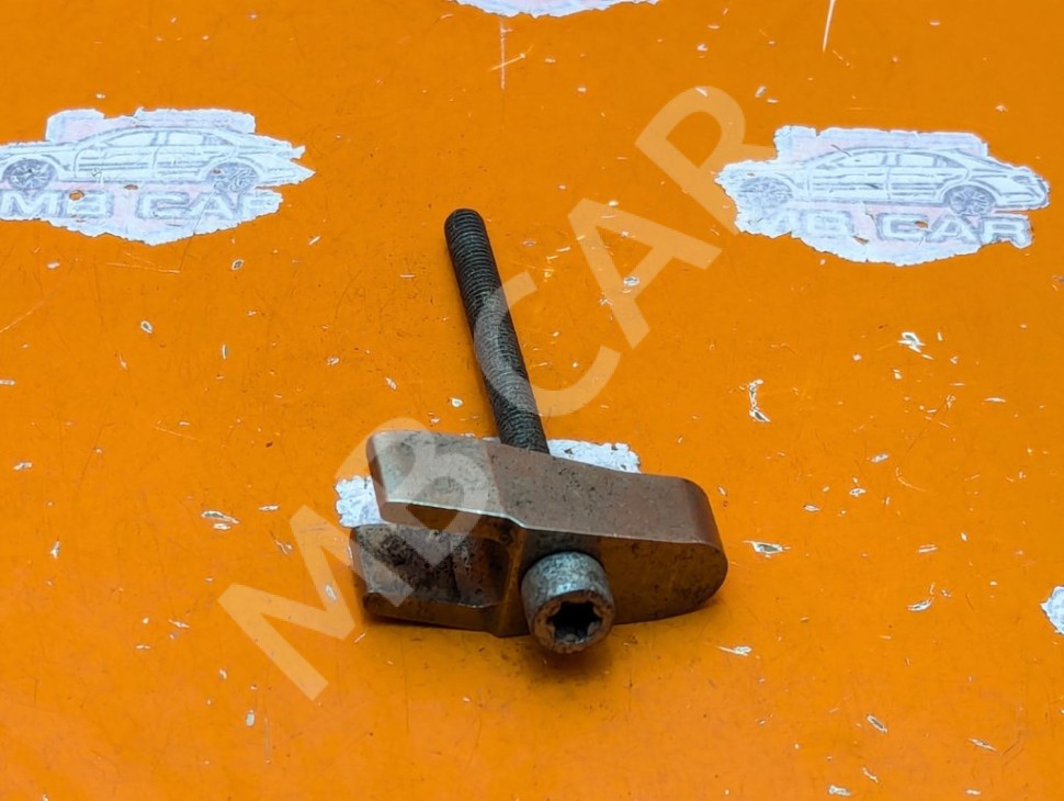 Кронштейн крепления форсунок MERCEDES-BENZ S-класс W220 (1998 - 2005) фото 1 &mdash; Разборка Мерседес