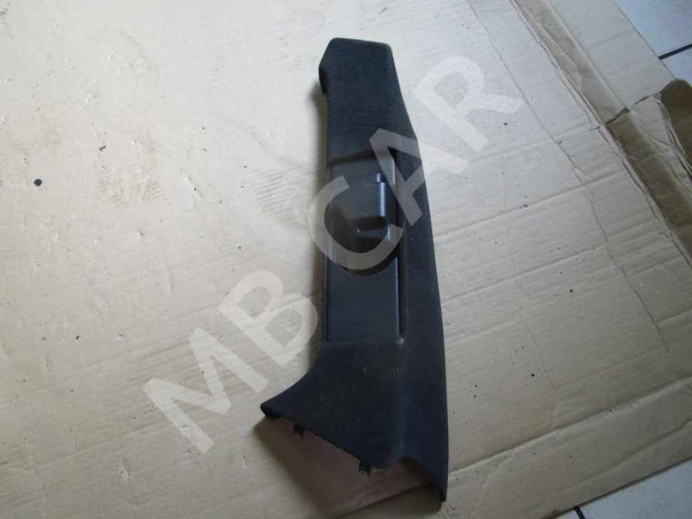 Накладка задней стойки MERCEDES-BENZ E-класс W210/S210 (1995 - 1999) фото 1 — Разборка Мерседес