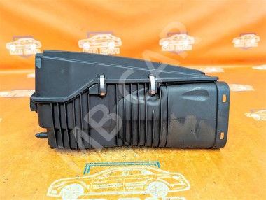 Корпус воздушного фильтра MERCEDES-BENZ C-класс W203/S203/CL203 (2000 - 2004) — Разборка Мерседес