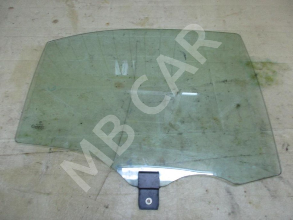 Стекло заднее правое MERCEDES-BENZ S-класс W220 рестайлинг (2002 - 2005) фото 1 — Разборка Мерседес