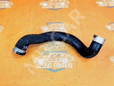 Патрубок интеркулера MERCEDES-BENZ C-класс W204/S204 (2006 - 2011) — Разборка Мерседес