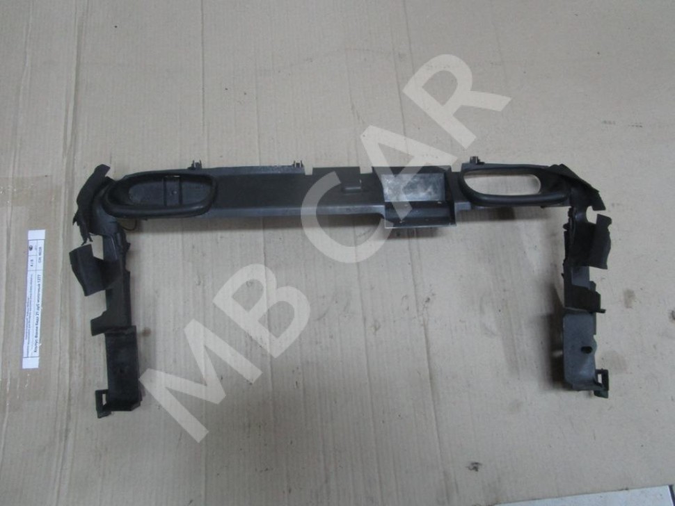 Воздухозаборник MERCEDES-BENZ C-класс W203/S203/CL203 рестайлинг (2004 - 2008) фото 1 — Разборка Мерседес