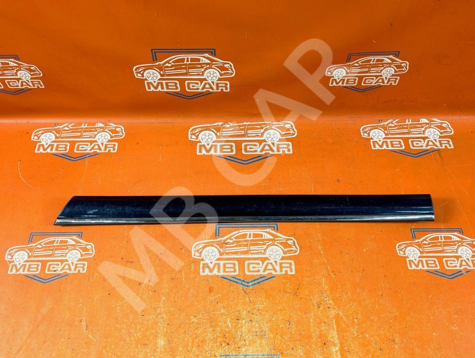 Молдинг двери MERCEDES-BENZ S-класс W220 (1998 - 2005) фото 1 — Разборка Мерседес