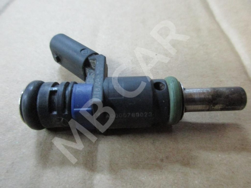 Форсунка БЕНЗИН MERCEDES-BENZ A-класс W169 (2004 - 2008) фото 1 &mdash; Разборка Мерседес