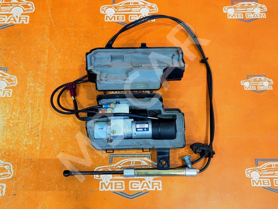Насос крышки багажника MERCEDES-BENZ E-класс W211/S211 (2002 - 2006) фото 1 — Разборка Мерседес