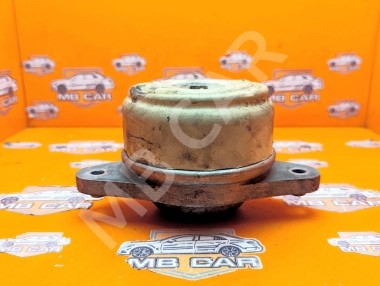 Опора двигателя MERCEDES-BENZ C-класс W204/S204 (2006 - 2011) &mdash; Разборка Мерседес