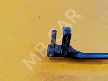 Поводок дворников MERCEDES-BENZ S-класс W220 (1998 - 2005) — Разборка Мерседес