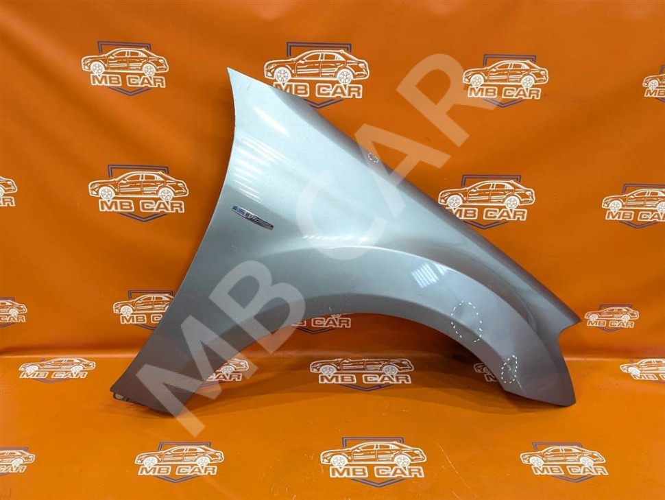 Крыло переднее правое MERCEDES-BENZ M-класс W164 (2005 - 2008) фото 1 — Разборка Мерседес