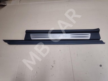 Накладка порога внутренняя MERCEDES-BENZ SLK-класс R171 (2004 - 2008) — Разборка Мерседес