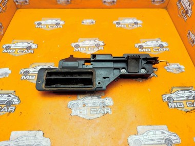 Ручка открытия багажника MERCEDES-BENZ M-класс W163 рестайлинг (2001 - 2005) ML 270 CDI 2.7 4MATIC AT (163 л.с.) &mdash; Разборка Мерседес