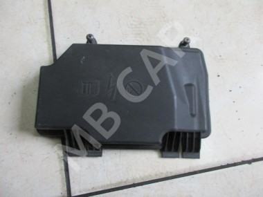 Крышка блока предохранителей MERCEDES-BENZ C-класс W205/S205/C205/A205 (2014 - 2018) — Разборка Мерседес