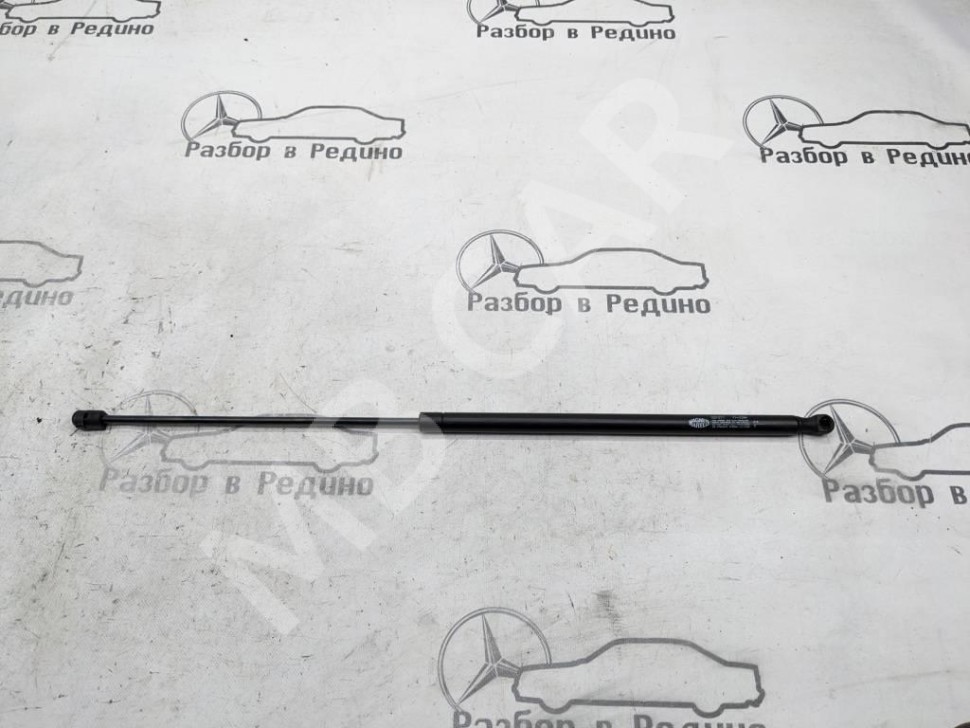 Амортизатор капота MERCEDES-BENZ S-класс W220 рестайлинг (2002 - 2005) фото 1 — Разборка Мерседес