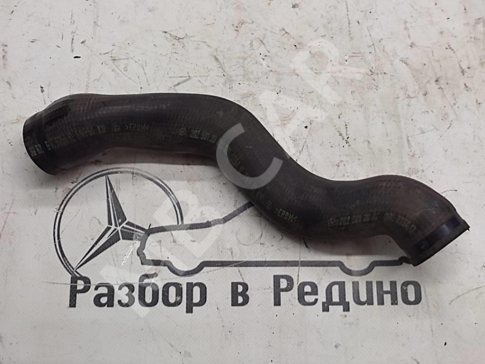 Патрубок радиатора MERCEDES-BENZ CLK-класс C208/W208 (1997 - 2000) фото 1 — Разборка Мерседес