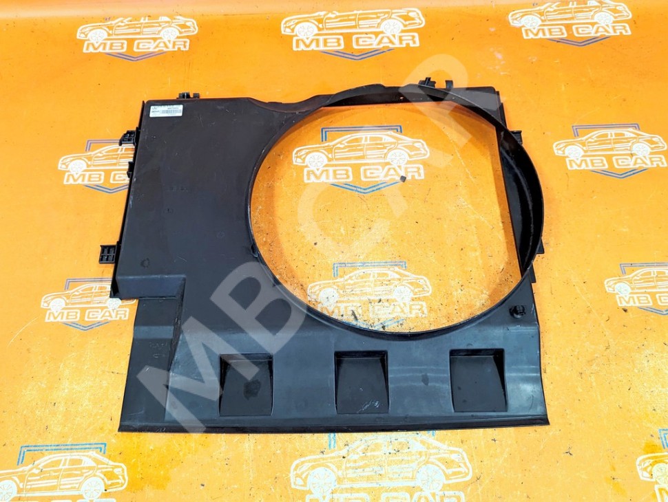 Кожух вентилятора основного MERCEDES-BENZ V-класс W639 (2003 - 2014) фото 1 — Разборка Мерседес