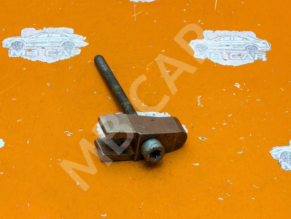 Кронштейн крепления форсунок MERCEDES-BENZ S-класс W220 (1998 - 2005) фото 1 &mdash; Разборка Мерседес