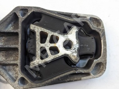 Опора двигателя задняя MERCEDES-BENZ CLA-класс C117/X117 (2013 - 2016) — Разборка Мерседес