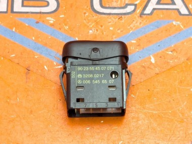 Кнопка MERCEDES-BENZ V-класс W638/W639 (1996 - 2003) V 220 2.1 D AT (122 л.с.) &mdash; Разборка Мерседес