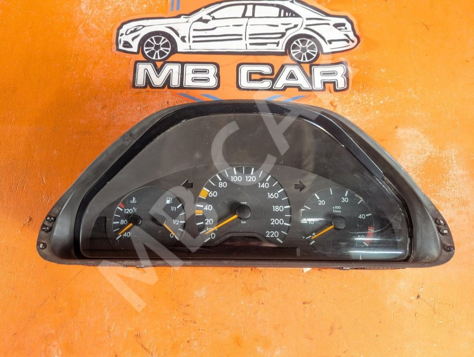 Щиток приборов MERCEDES-BENZ E-класс W210/S210 (1995 - 1999) фото 1 &mdash; Разборка Мерседес