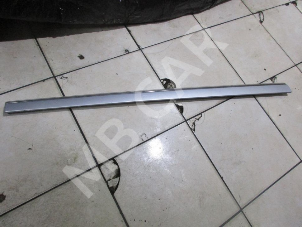 Молдинг двери MERCEDES-BENZ E-класс W211/S211 рестайлинг (2006 - 2009) фото 1 — Разборка Мерседес