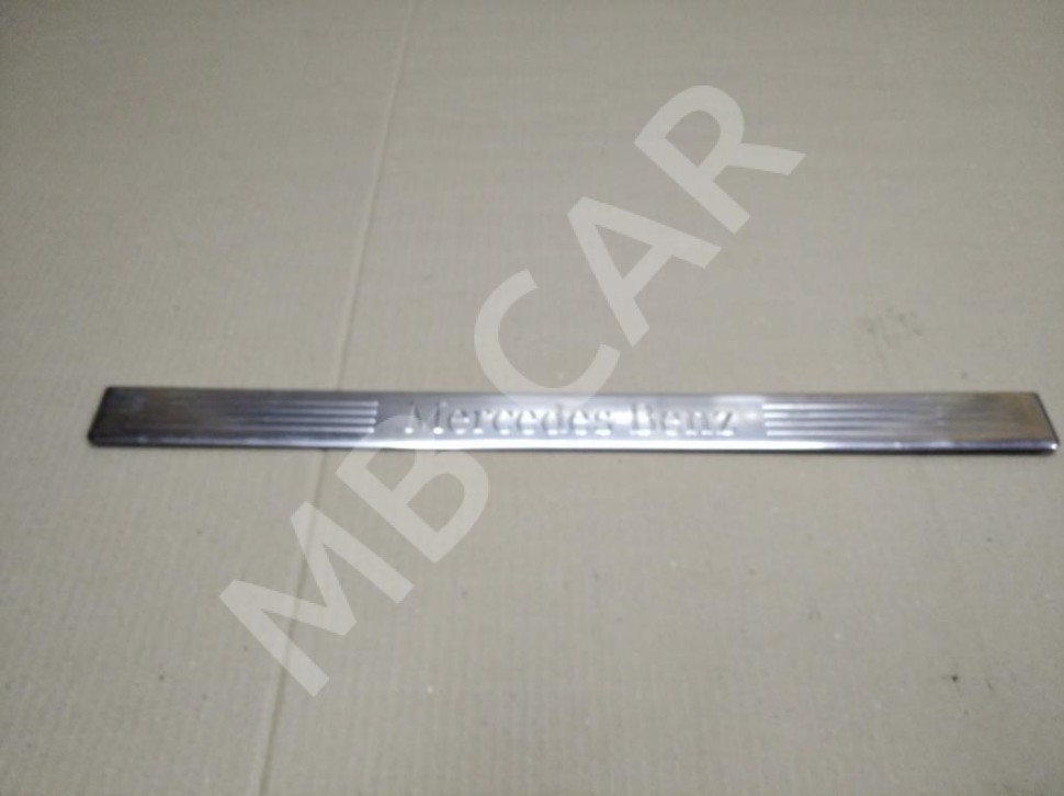 Накладка порога внутренняя MERCEDES-BENZ E-класс W212/S212/C207/A207 рестайлинг (2013 - 2016) фото 1 &mdash; Разборка Мерседес