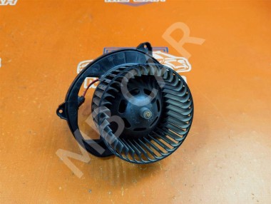 Моторчик печки MERCEDES-BENZ GL-класс X166 (2012 - 2016) — Разборка Мерседес