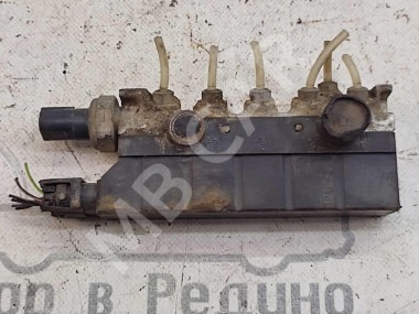 Блок клапанов пневмоподвески MERCEDES-BENZ S-класс W220 (1998 - 2005) — Разборка Мерседес