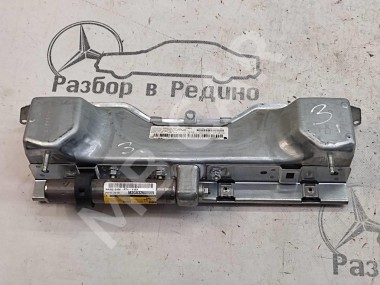 Подушка безопасности коленная MERCEDES-BENZ C-класс W204/S204 (2006 - 2011) — Разборка Мерседес
